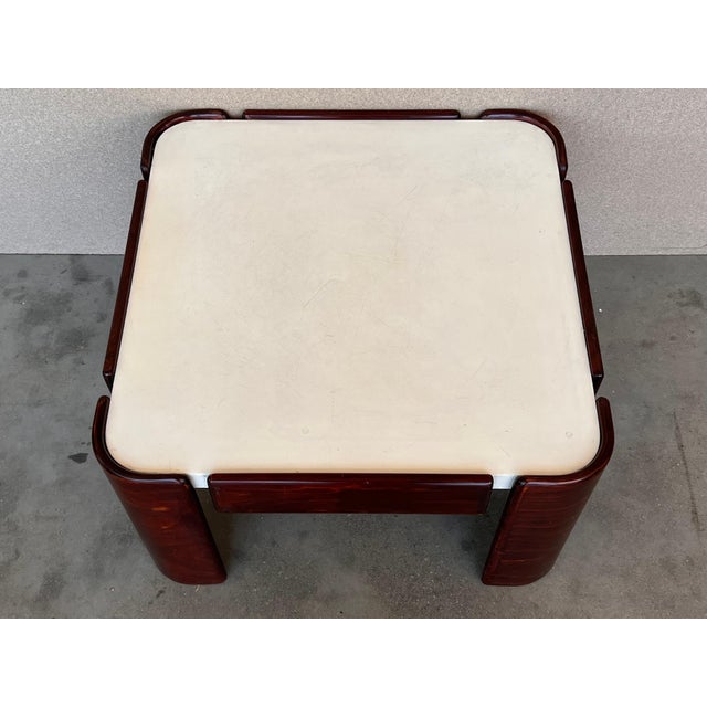 Wood Set of Mid-Century Modern Coffee Tables with Curved Legs and White Top For Sale - Image 7 of 18