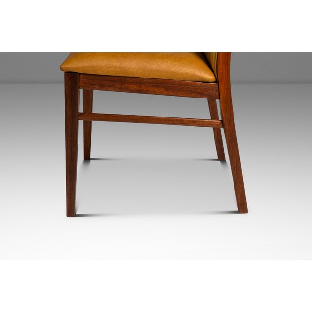 Restored Mid-Century Modern High-Back Desk / Side/ Dining Chair in Walnut by Milo Baughman for Dillingham, Usa, C. 1960s For Sale - Image 10 of 18