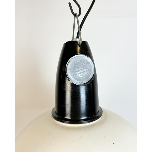 Mid-Century Modern Soviet Industrial White Enamel Pendant Lamp, 1960s For Sale - Image 3 of 18