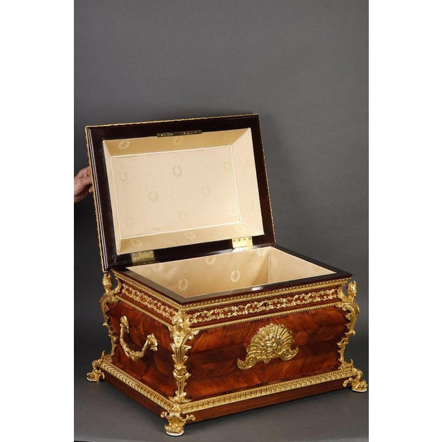 Large Louis XV Style Casket in Rosewood, Gilt Bronze and Porcelain, 1870 For Sale - Image 15 of 17