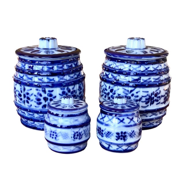 Traditional Set of Four Vintage 1980s Porcelain Lidded Canisters Hand-Made and Painted in Brazil For Sale - Image 3 of 12