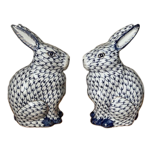 Late 20th Century Large Herend-Style Fishnet Bunny Rabbit Figurines Blue Hand Painted, a Pair