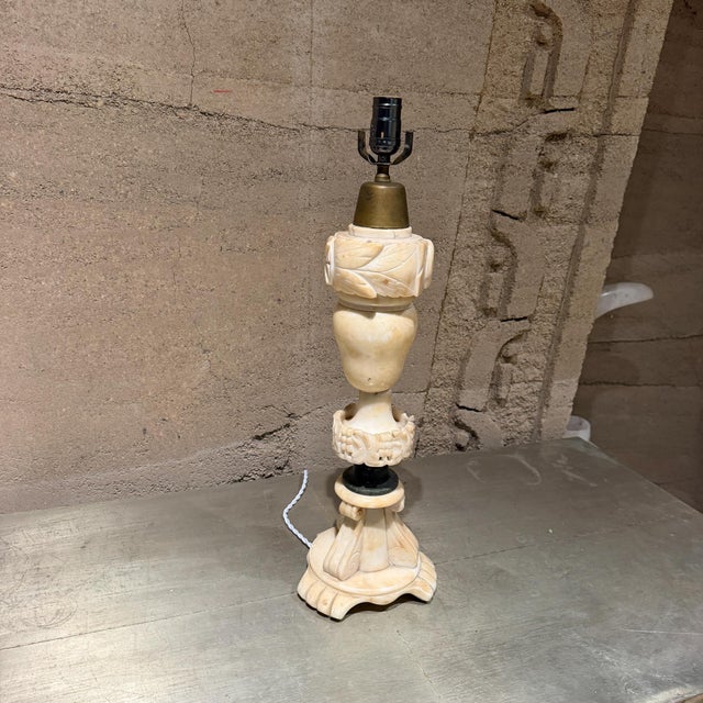 Hollywood Regency Hollywood Regency Hand-Carved Italian Alabaster or Marble Table Lamp For Sale - Image 3 of 12