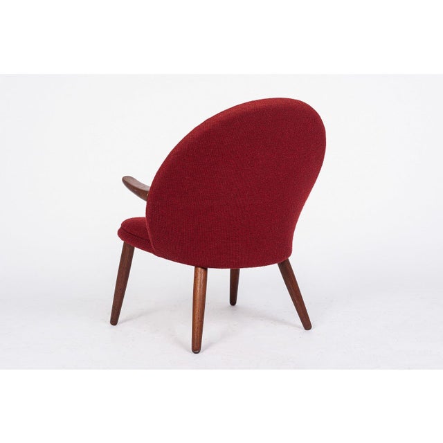 Danish Mid Century Modern Red Upholstery Lounge Chairs by Kurt Olsen, 1960s For Sale In Detroit - Image 6 of 9