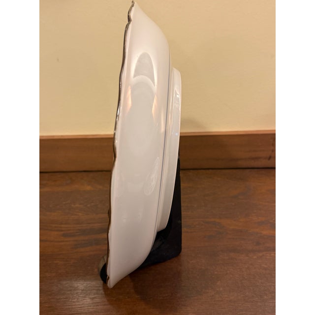 Japanese Porcelain Arita Signed Kakiemon XIII (1906-1982) Peacock & Floral Bowl For Sale - Image 4 of 4