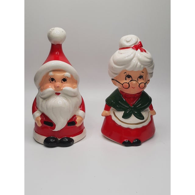 Lefton Mid C Lefton Mr and Mrs Santa Claus Christmas Salt Pepper Shaker For Sale - Image 4 of 7