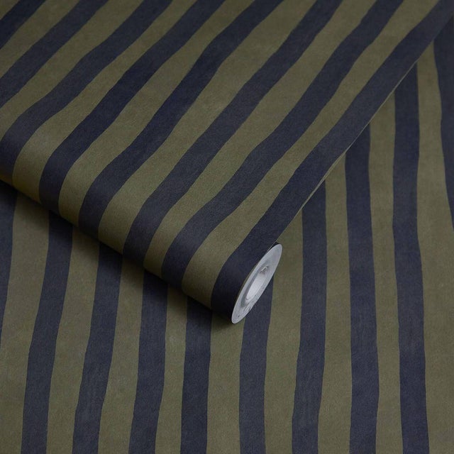 Make a statement with ARTIST’S STRIPE. Our perfectly imperfect hand-painted liquorice stripes sit against a backdrop of...