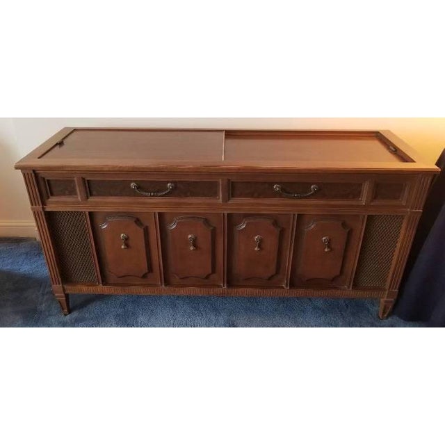 Working Mid Century Modern Magnavox Astro Sonic Stereo Console Record Player With Radio Chairish
