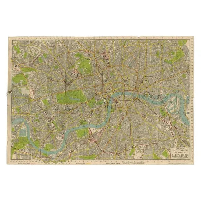 Vintage Map of London, 1930 For Sale - Image 13 of 13