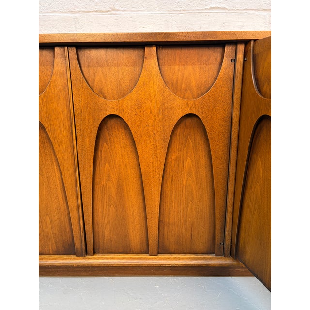 Brown Mid 20th Century Broyhill "Brasilia" Mid-Century Modern Walnut Credenza For Sale - Image 8 of 18