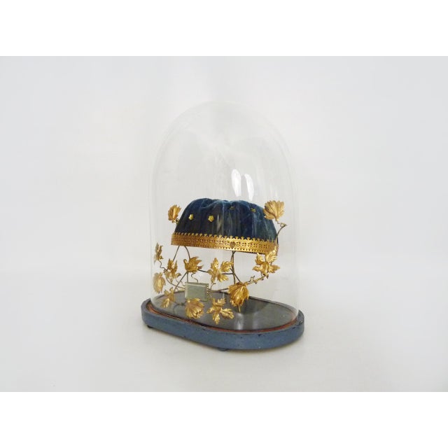Napoleon III Mirrored Wedding Globe. 19th Century Magnificent wedding globe with its original interior decoration. In the...