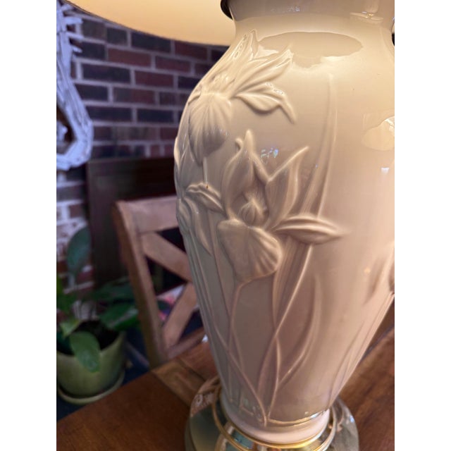 Ceramic 1990s Lenox Iris Table Lamps - a Pair For Sale - Image 7 of 15