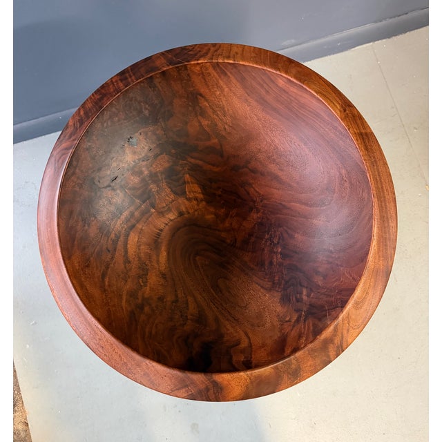 1980s Bruce Mitchell Claro Walnut Turned Bowl, 1981 – Sculptural Studio Wood Vessel For Sale - Image 5 of 9