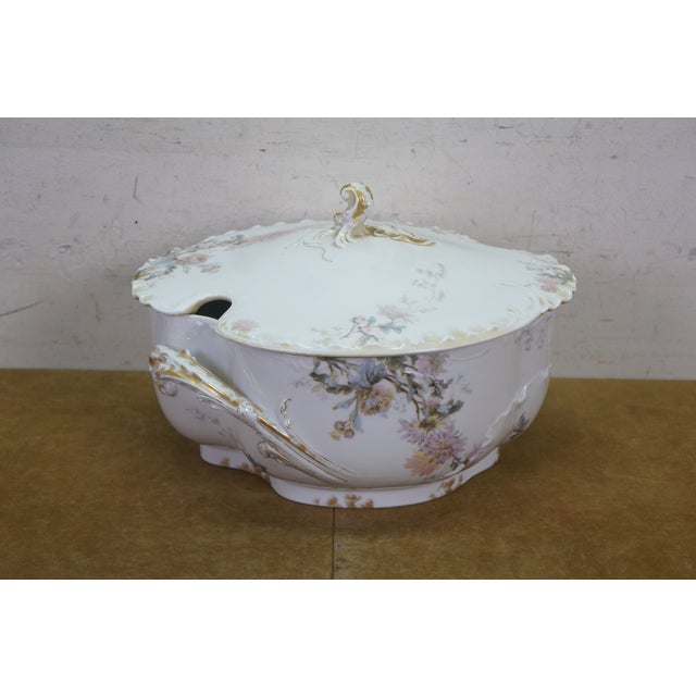 Early 20th Century 27pc Antique Haviland Limoges Porcelain Chrysanthemums Serving Dinner China For Sale - Image 5 of 17