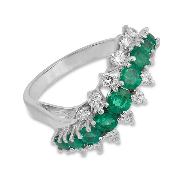 Vintage Emerald Diamond 18k White Gold Ring, Size 5.75 For Sale - Image 4 of 6
