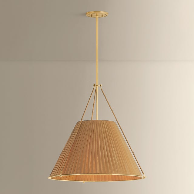 The cleverly constructed Sunside pendant explores the many possibilities of pleating. A tighter gather at the top of the...
