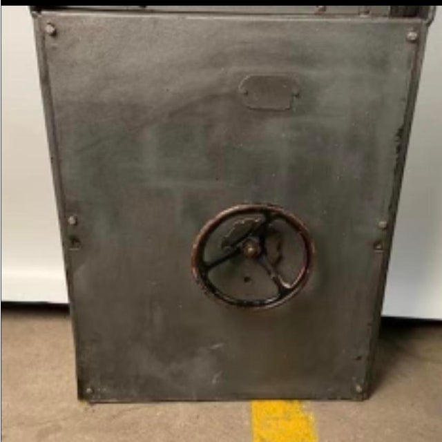 1970s Scale from Berkel Factory For Sale - Image 5 of 7