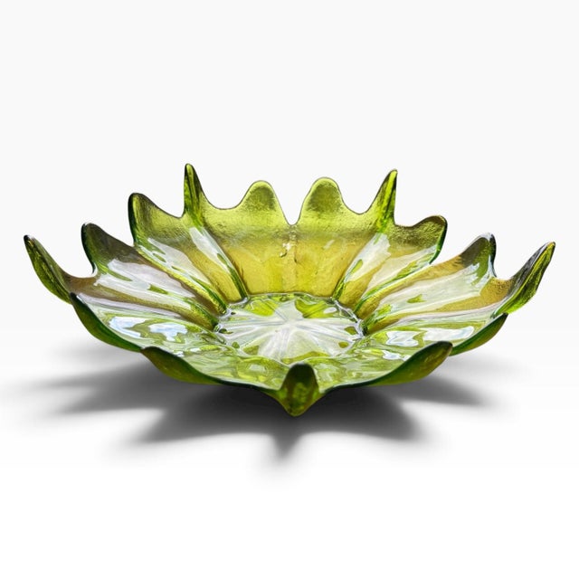 Mid-Century Modern Vintage Viking Glass Epic Stockholm Green Spiked Lotus Bowl by Wayne Husted For Sale - Image 3 of 7