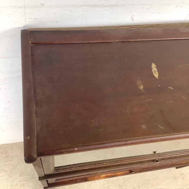 Antique Globe-Wernicke Two-Section Barrister Bookcase, Early 20th Century For Sale In Philadelphia - Image 6 of 12