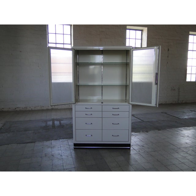 Cream Medical Cabinet with Drawers and Metal Display Case by Baisch, 1960s For Sale - Image 8 of 18