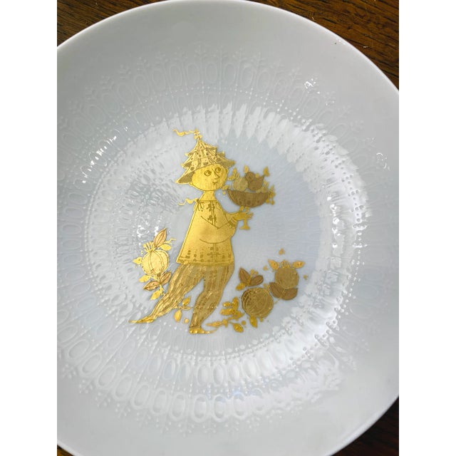 Bjørn Wiinblad Vintage Rosenthal Bowl With 14kt Design Signed Bjørn Wiinblad - German Porcelain Studio-Linie "Romanze" For Sale - Image 4 of 7