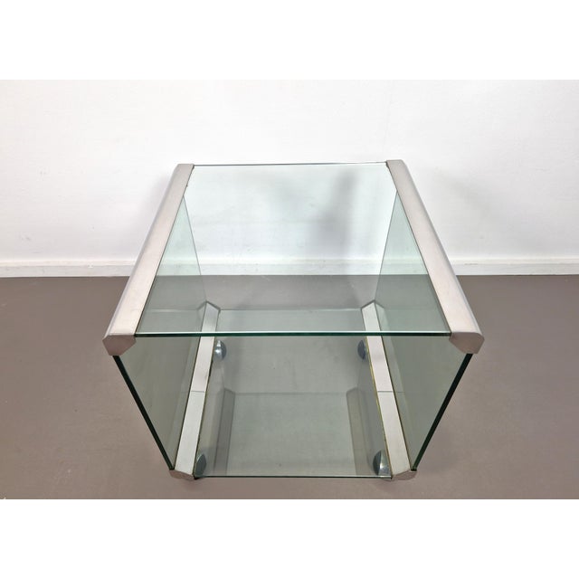 This handy and classy side table on wheels (trolley) can be a lot of things. A side table, small cofee table or...