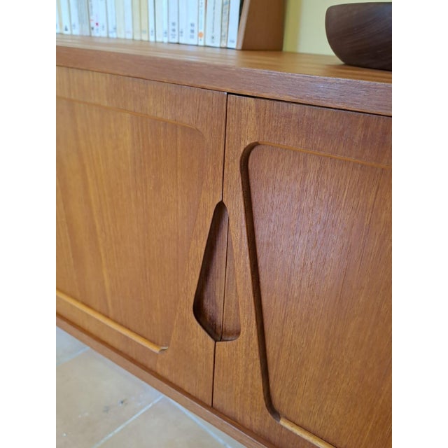 Mid-Century Scandinavian Rival Wall-Mounted Teak Storage Unit, 1960s For Sale - Image 15 of 18