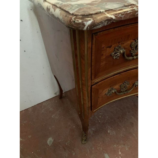 Brown Louis XV Commode with Curved Front, 1700s For Sale - Image 8 of 11