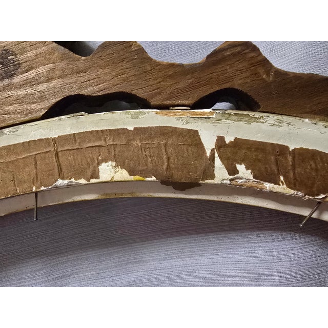 Sculpture Materials Antique Round Wood and Plaster Mirror / Picture Frame For Sale - Image 7 of 11