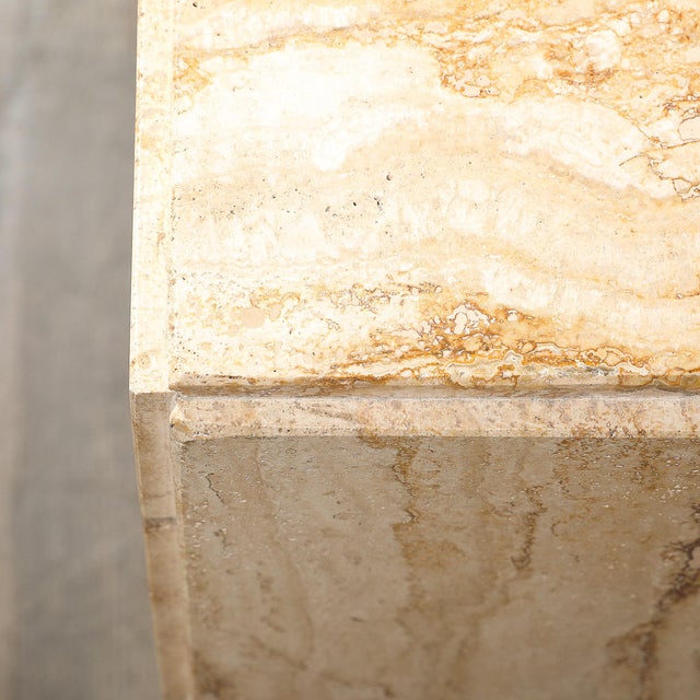 Mid-Century Modernist Rectilinear Travertine Pedestal With Stepped Detailing For Sale In New York - Image 6 of 18