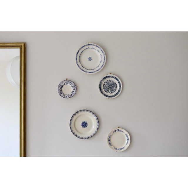 Rustic Wall Plates in Bleu and White Earthenware, 1950s, Set of 5 For Sale - Image 3 of 10
