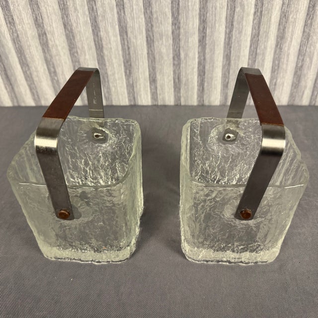 Mid-Century Modern Pair of Vintage Hoya Glacier Ice Buckets Circa From the 1960s For Sale - Image 3 of 10