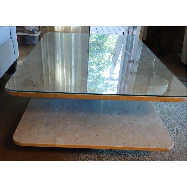 1970s Vintage Custom Made Marble and Brass Two-Tiered Coffee Table For Sale - Image 4 of 10
