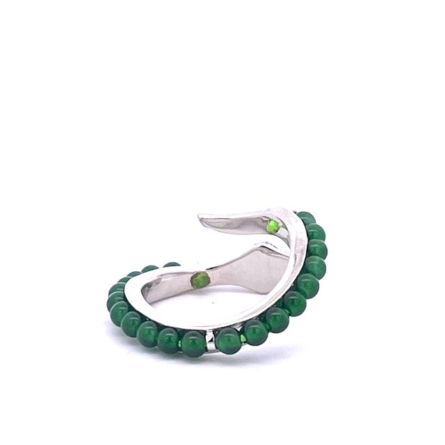 Jade Silver Wrap-Style Cocktail Ring With Green Jade and Cubic Zirconia, Size 6.5 For Sale - Image 8 of 9