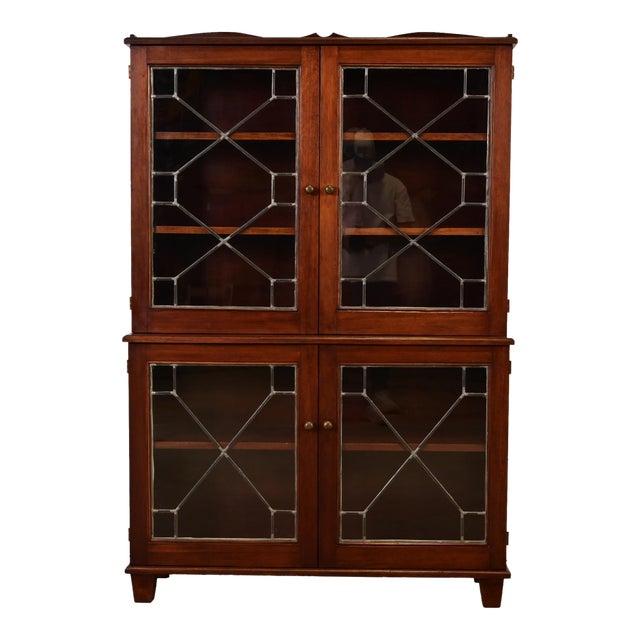 R. J. Horner Style Antique Arts & Crafts Mahogany Leaded Glass Bookcase, Circa 1920s For Sale
