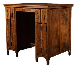 Example of Executive Desks