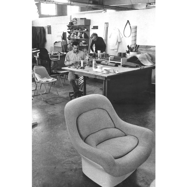 1960s Lounge Chair in Fiberglass and Cato Fabric, Attributed to Bill Stephens for Knoll For Sale - Image 18 of 18