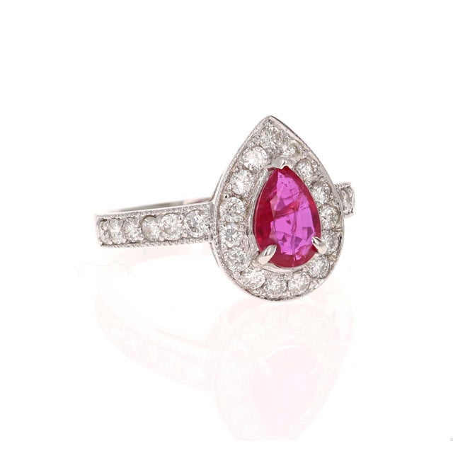 Contemporary Roshe Jewels Ruby Ring With Diamonds in 18 Karat White Gold, Size 7 For Sale - Image 3 of 10