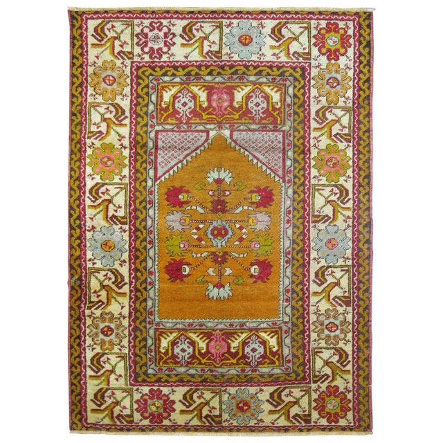 A one-of-a-kind vintage Turkish Oushak decorative throw rug. 3'5'' x 5'4''