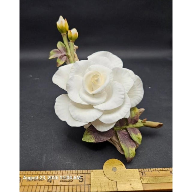 English Vintage 1970s Towle Fine Bone China White Rose Natural World Display Sculpture For Sale - Image 3 of 8