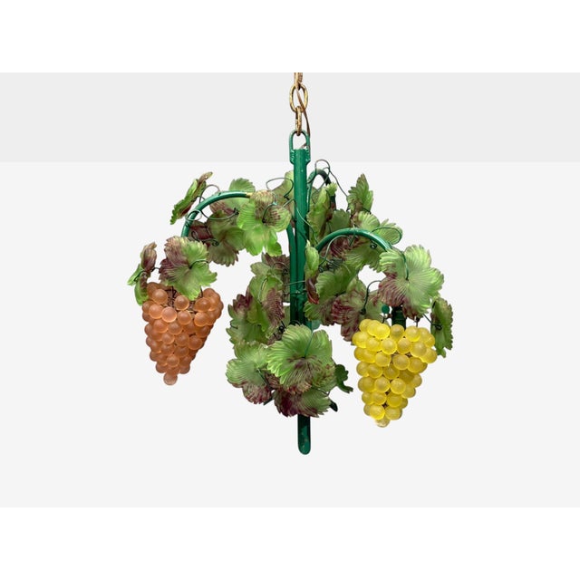 Italian Modern, Murano Glass, Art Glass, Grape Bunch Pendant Light, Italy, 1950s An interesting murano glass pendant light...