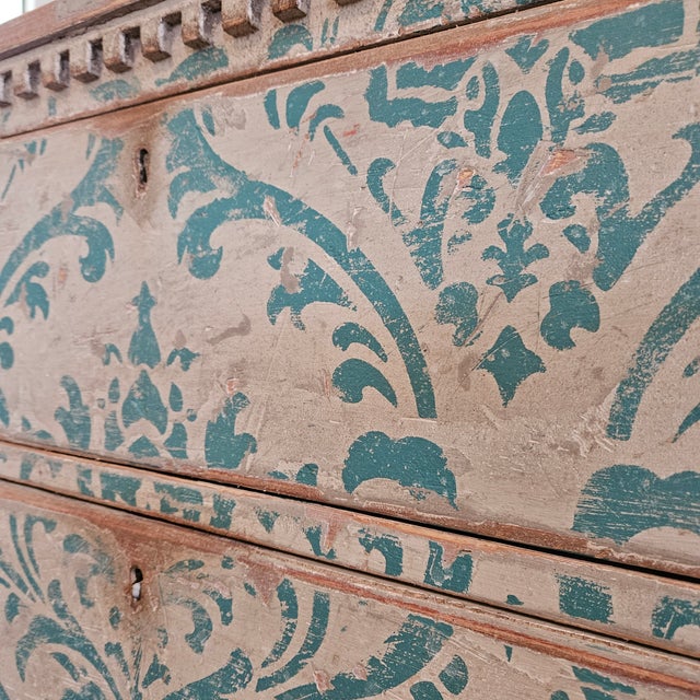 Late 19th Century English Blue and White 3 Drawer Italian Style Commode With Rosette Round Handles For Sale - Image 16 of 18