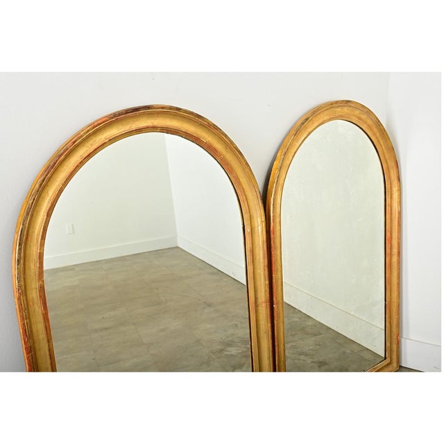 French French Pair of 19th Century Arched Gilt Mirrors For Sale - Image 3 of 12