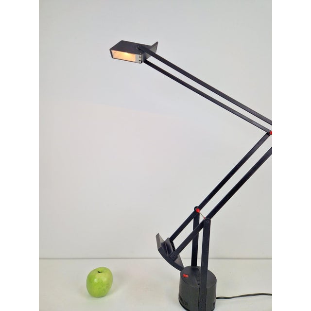 Tizio Table Lamp by Richard Sapper for Artemide, 1970s For Sale - Image 12 of 15