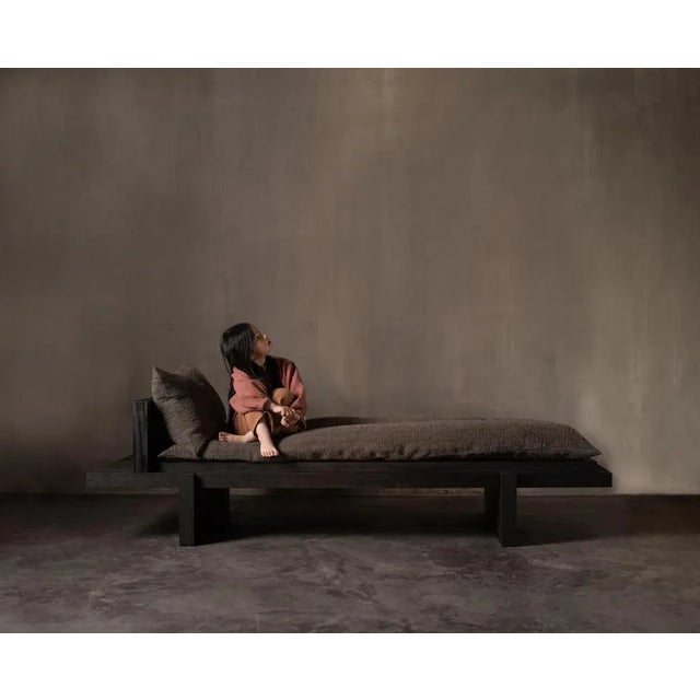 Contemporary Yoishu Daybed by Kana Objects For Sale - Image 3 of 13