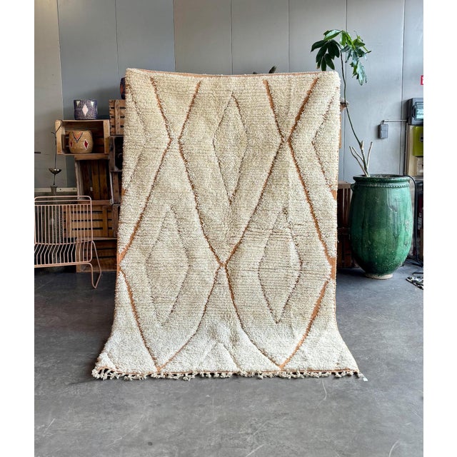 Moroccan Beni Ouarain Wool Rug, 2010s For Sale - Image 12 of 15