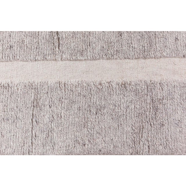 Monumental Elegance: Modern Art Deco Wool Rug by Doris Leslie Blau For Sale - Image 4 of 9