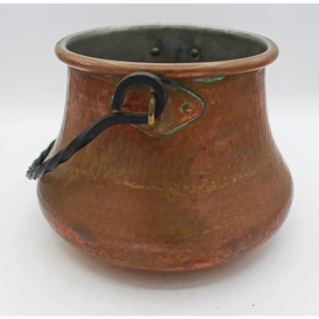 Early 20th Century French Copper Pot With Iron Swing Handle For Sale - Image 4 of 7