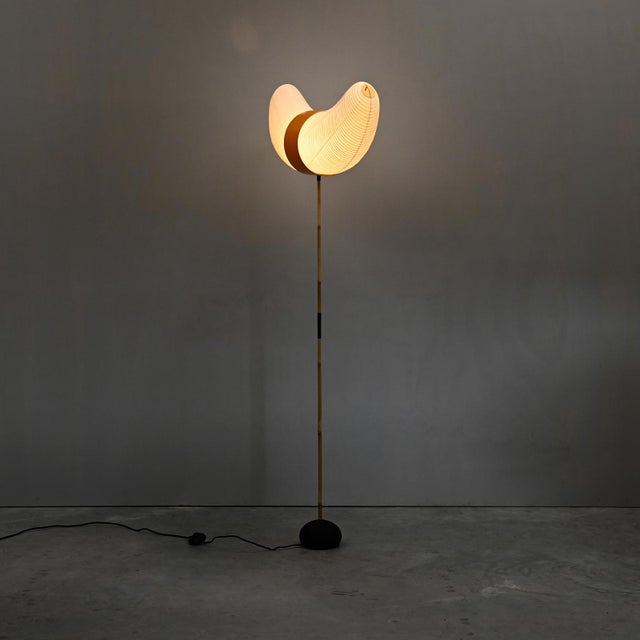 Isamu Noguchi Hand-Crafted Model BB3-33s Akari Light Sculpture by Isamu Noguchi for Ozeki, Japan For Sale - Image 4 of 17