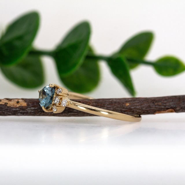 2020s One-of-a-Kind Aquamarine Ring W Natural Diamond Accents in Solid 14k Gold Tr 5mm, Size 6.75 For Sale - Image 5 of 7